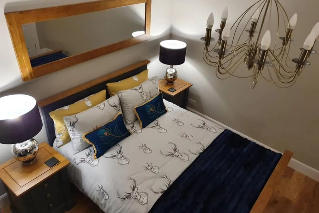 Smart & Stylish Holiday Apartment in the city centre, Ardersier, United Kingdom