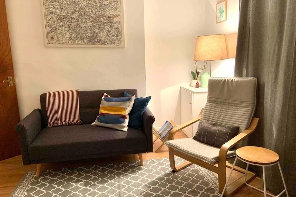 Flat 5 EIA House, Belfast, Marea Britanie