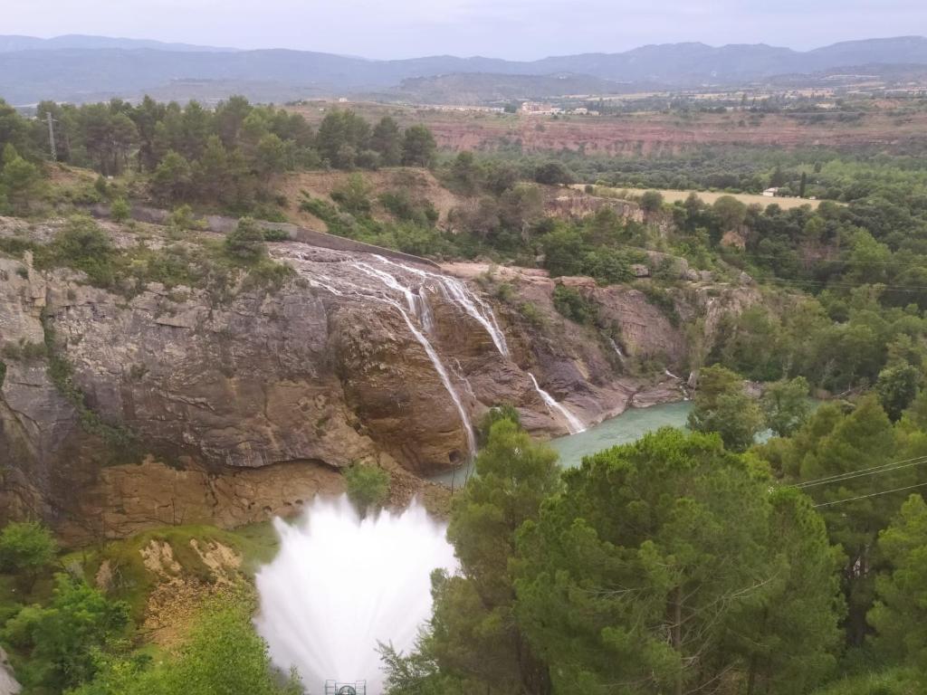 Fotografia z galérie ubytovania Lo Peressall Blanc v destinácii Tremp