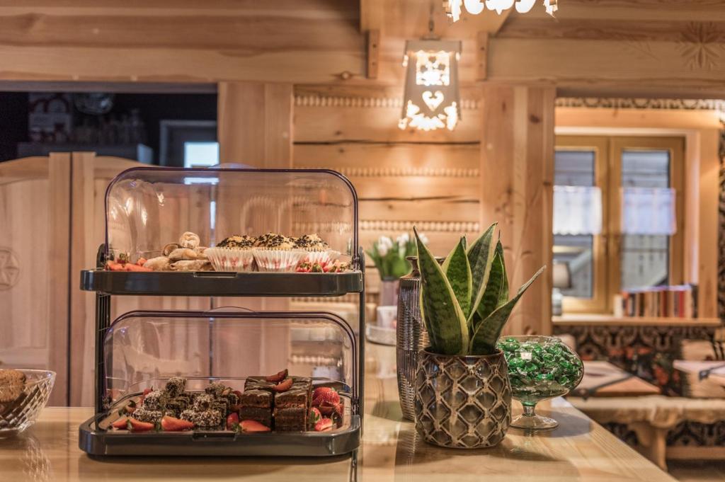 Jedlo v ubytovaní bed & breakfast alebo blízkom okolí