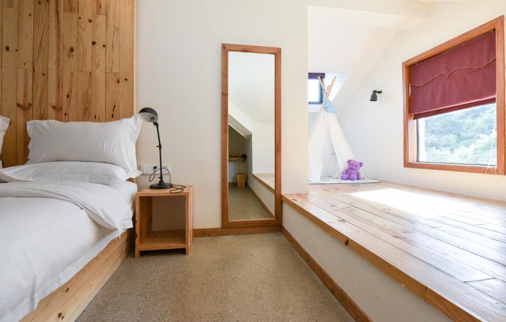 Villa EN Emerald Valley, Huangshan - Sala Familiar (2 Adultos + 1 Niño)