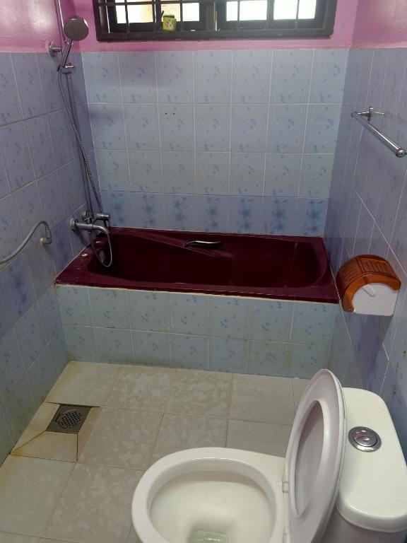 Koupelna v ubytování Homestay Roomstay Muar Srizahrani