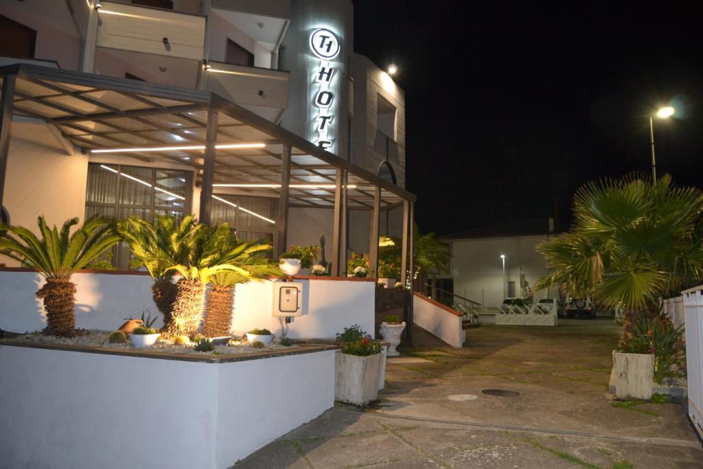 Hotel2