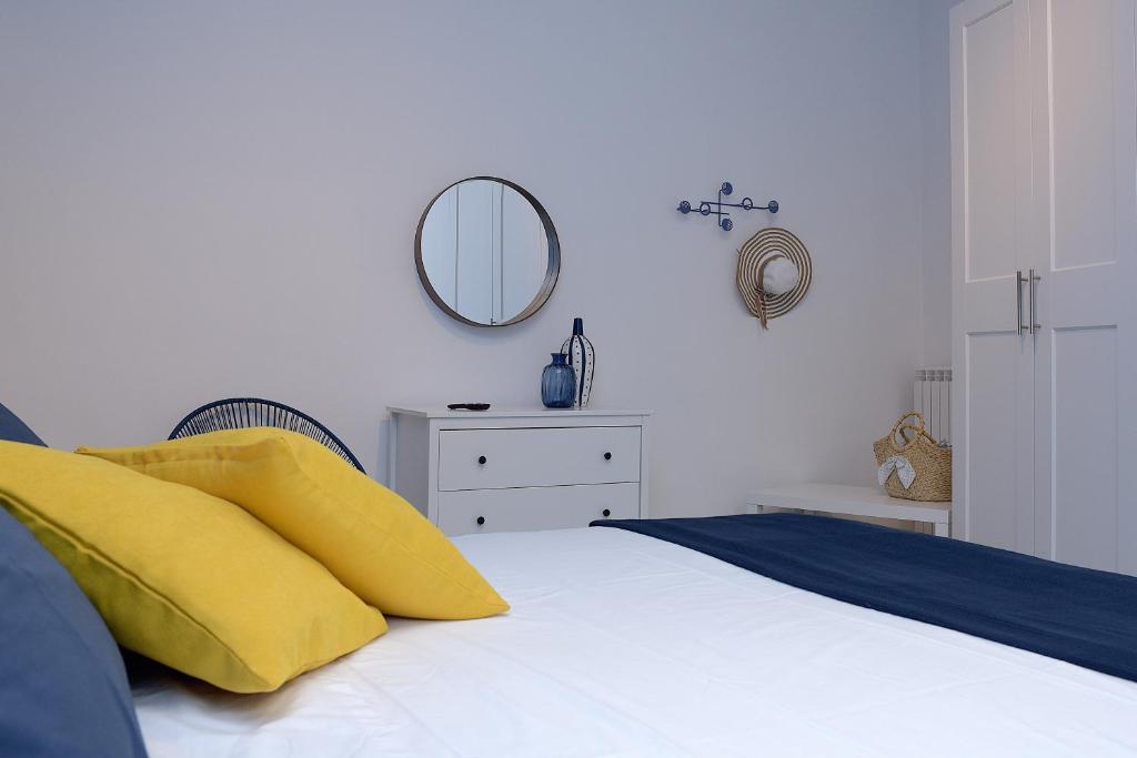 Postel nebo postele na pokoji v ubytování Casa Nanà Amalfi Coast