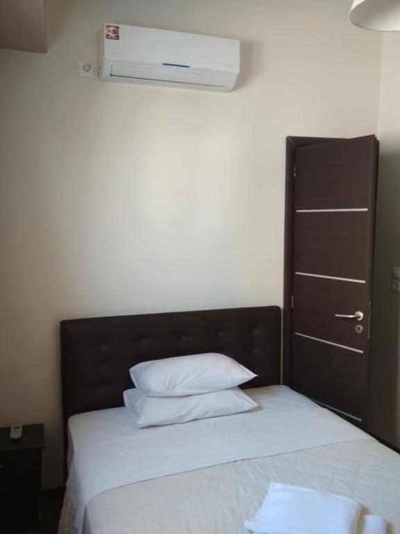 Pella Inn Hostel - Resim 16