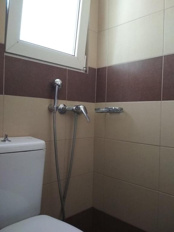 Ένα μπάνιο στο Pella Inn Hostel