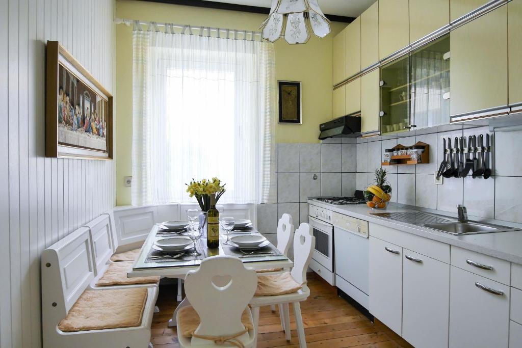 Kuchyňa alebo kuchynka v ubytovaní Apartment Beach Makarska