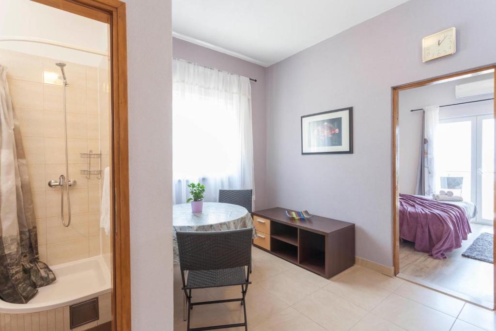 Posteľ alebo postele v izbe v ubytovaní Villa Cupido in Makarska, private pool