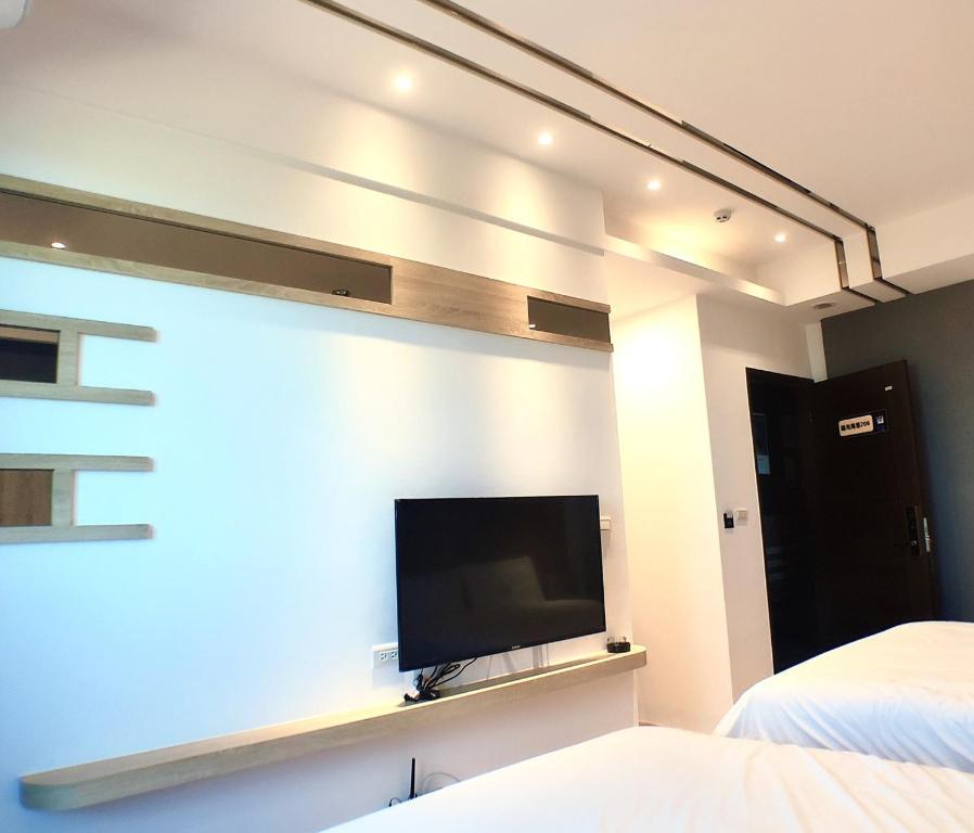 TV a/nebo společenská místnost v ubytování 陽光空氣水海景電梯民宿 Sunshine Air Water Sea View Homestay