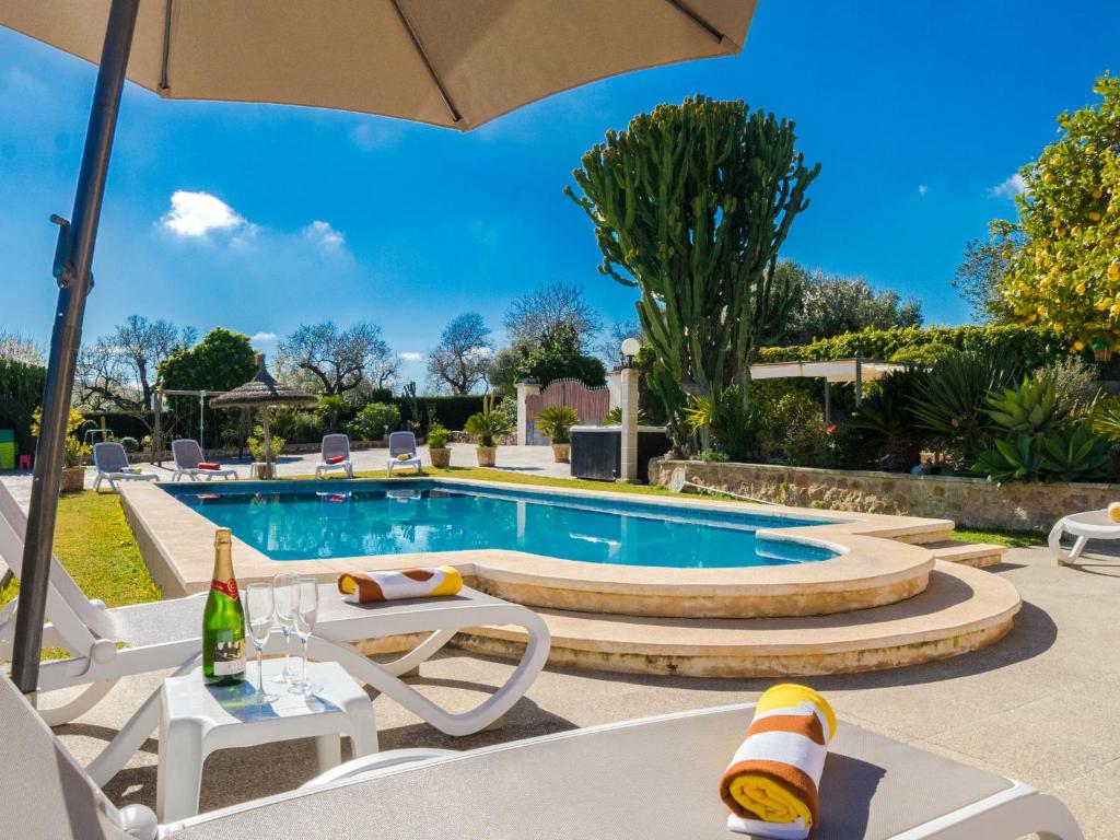 Bazén v ubytování Holiday Home Ca Na Guerrera by Interhome nebo v jeho okolí