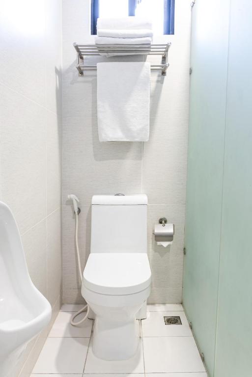 Koupelna v ubytování Artemis Place Makati Hotel