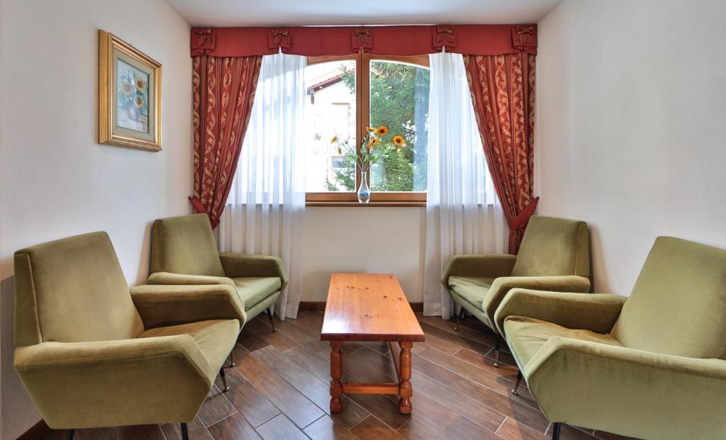Część wypoczynkowa w obiekcie Hotel Fai