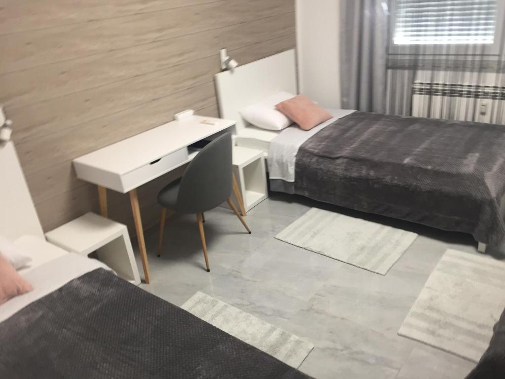 Apartman SONAS 2 with free private parking - 13