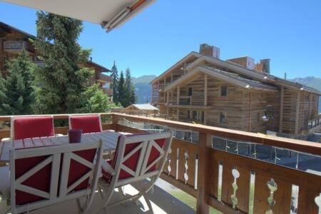 Balkón nebo terasa v ubytování Ski-in, Chalet-style appt Central Verbier - 1 Min Walk to Lift