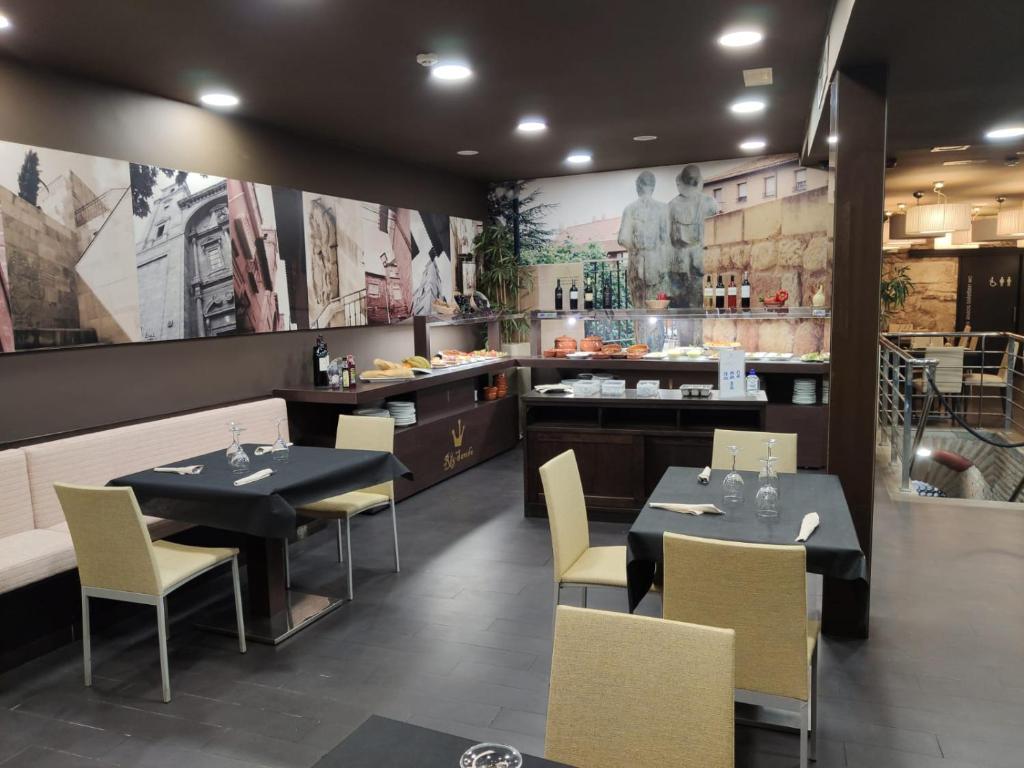 Posedenie v ubytovaní Hotel Rey Sancho