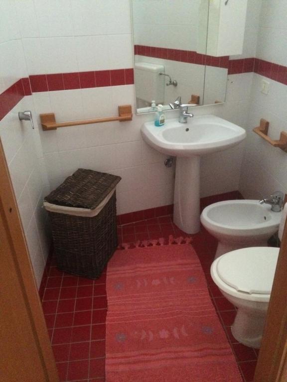 Kúpeľňa v ubytovaní Porto Cesareo Appartamento a 300 metri dal mare