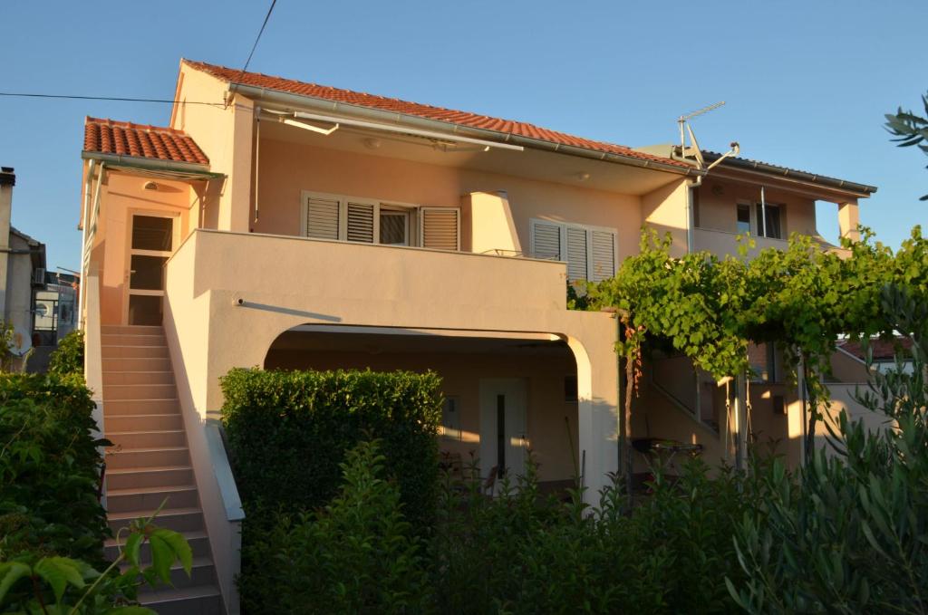 Budova, kde se apartmán nachází