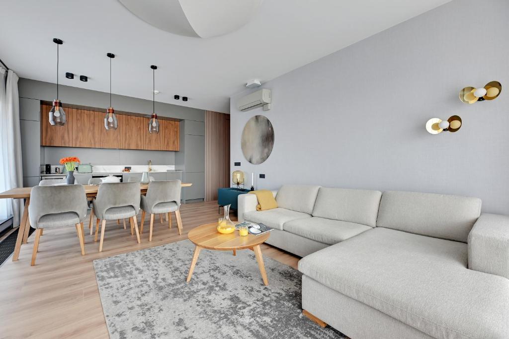 Deo Plaza Luxury Apartments by Blue Mandarin - 16