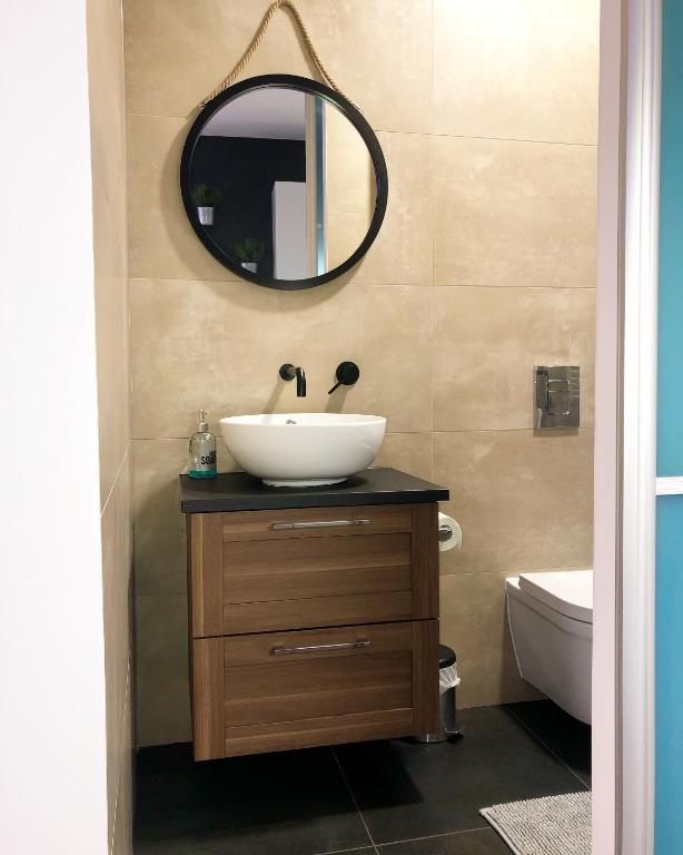 Apartment Zagreb Jacuzzi - 9