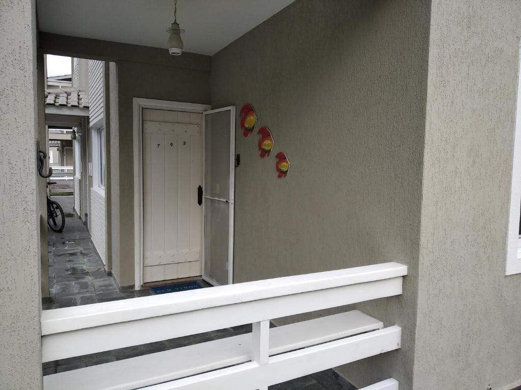  Apartamento em maranduba com ar condicionado