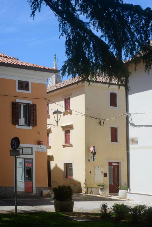 Budynek, w którym mieści się apartament