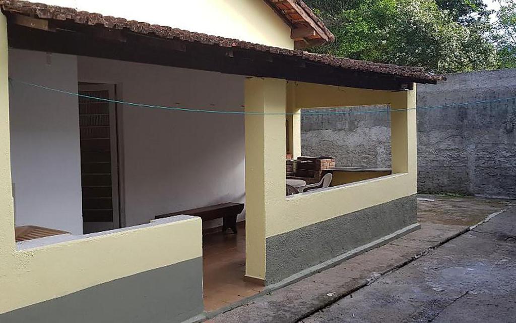  Casa confortável no Centro de Caraguatatuba