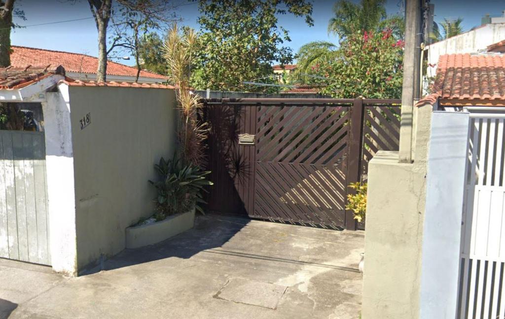  Casa confortável no Centro de Caraguatatuba