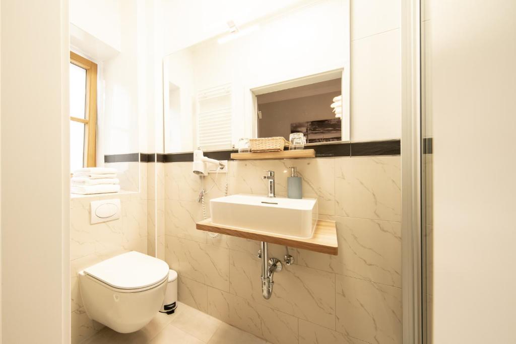 Hotel Am Markt - Resim 36