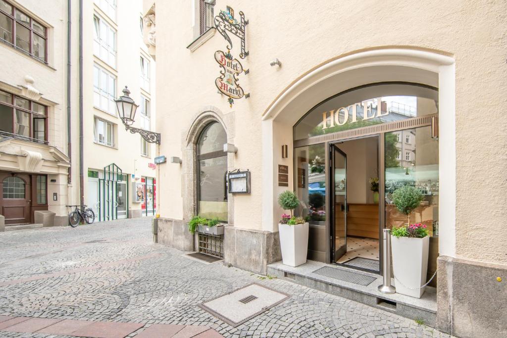 Hotel Am Markt - Resim 19
