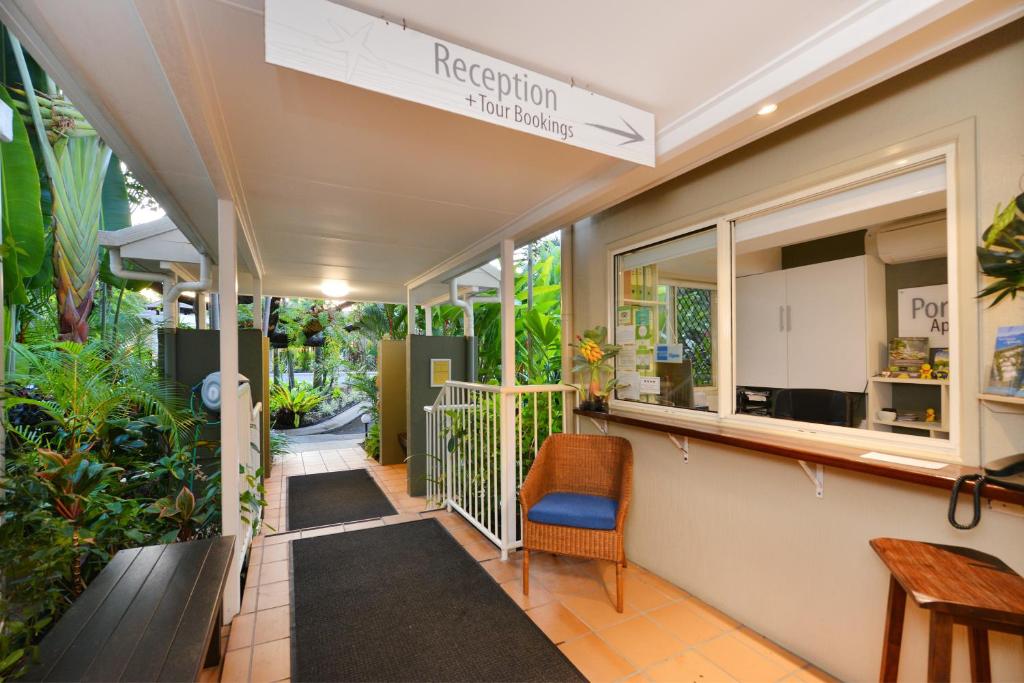 Galeriebild der Unterkunft Port Douglas Apartments - Adults Only Oasis in Port Douglas