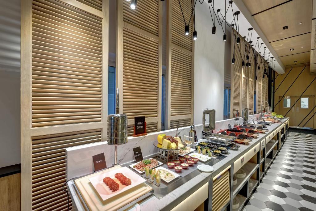 URBAN Al Khoory Hotel - Resim 29