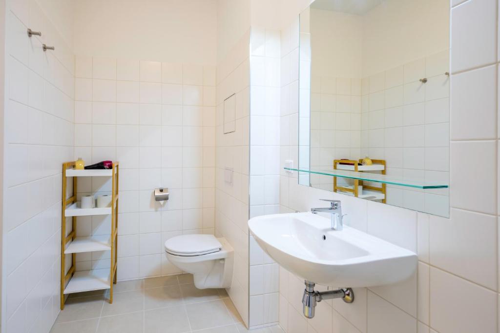 FeelGood Apartments SmartLiving | contactless check-in - Resim 3