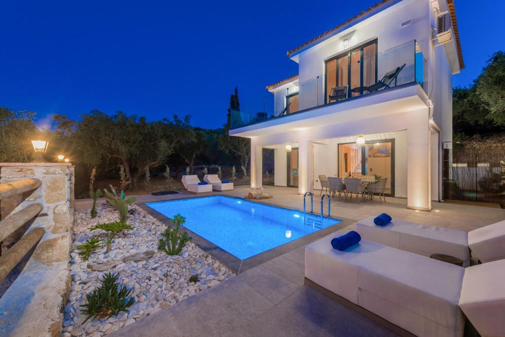 The swimming pool at or close to Queen of Zakynthos Luxury Villas