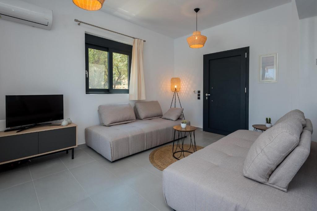 A seating area at Queen of Zakynthos Luxury Villas