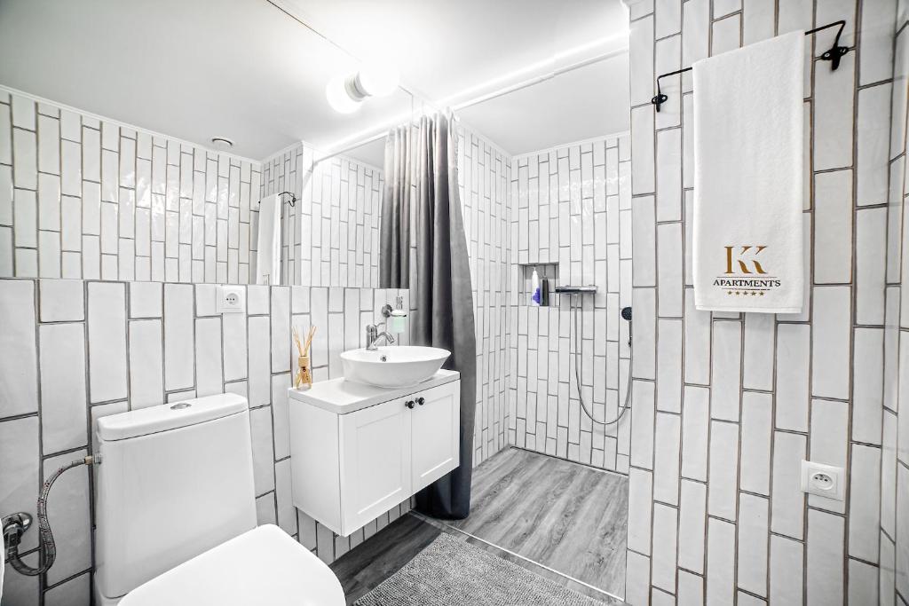 KK 39 Old Town Free Parking - 4