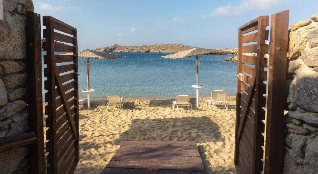 Two level summer house on the Beach, Agios Ioannis Mykonos – Updated 2022  Prices