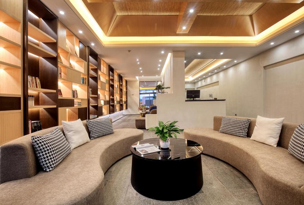 象山璞云酒店(桂林两江四湖东西巷店)的休息区