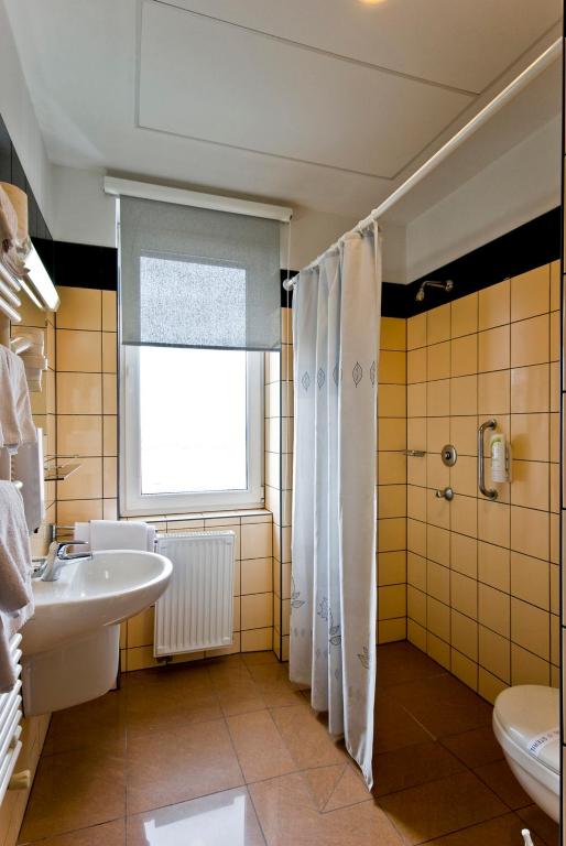 Vannituba majutusasutuses Hotel Kerpely