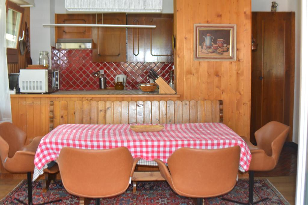 Kuchyň nebo kuchyňský kout v ubytování Apartment Champéry Grand Pré A