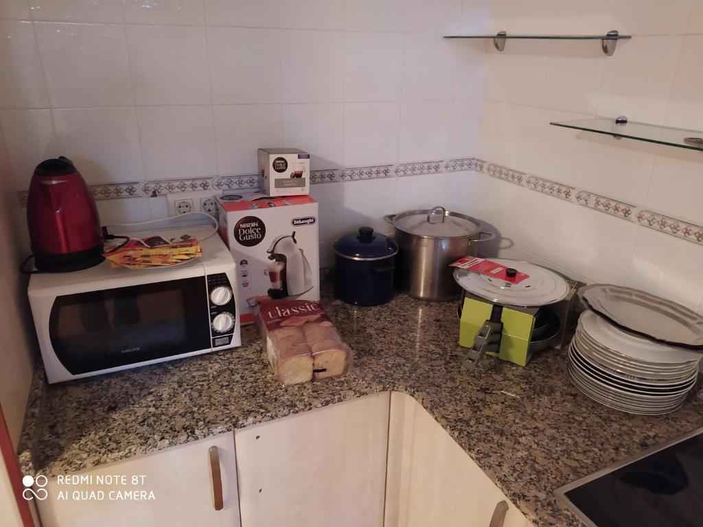 Kuchyňa alebo kuchynka v ubytovaní Pensión - Albergue de Logrosa