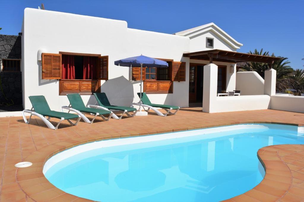 Private Villa with pool Faro Park, Playa Blanca – Bijgewerkte ...
