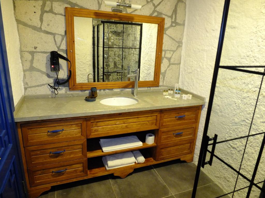 Risus Garden Marina Hotel - Suite Junior