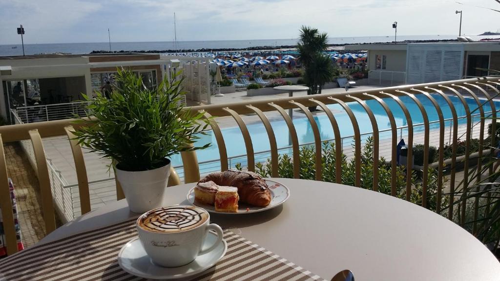 Balkón nebo terasa v ubytování Hotel Beaurivage