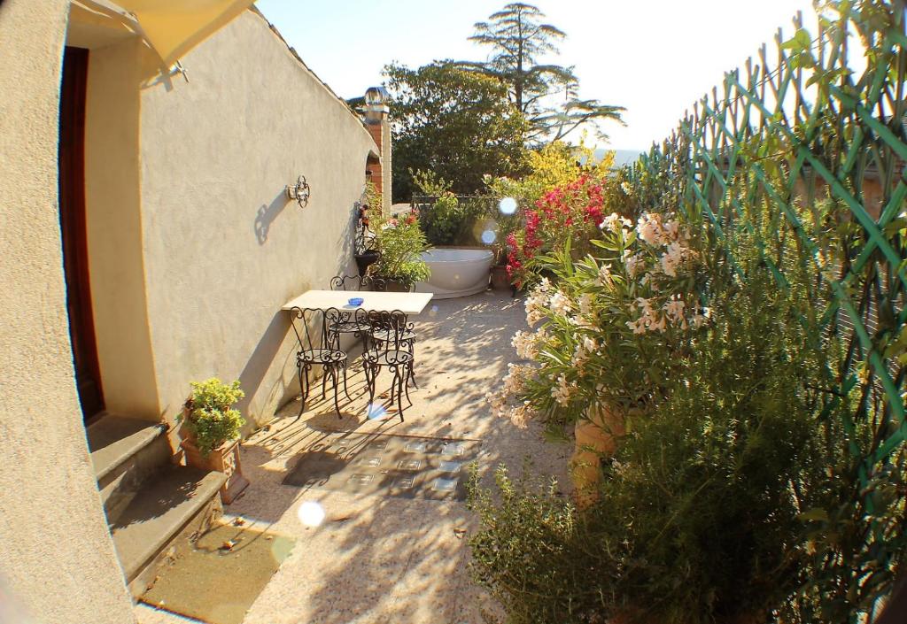 Zahrada ubytování Porta Vivaria Orvieto- Private Parking