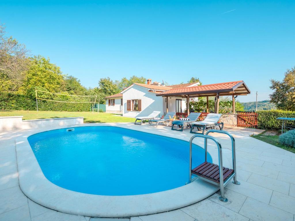 Bazén v ubytovaní Holiday Home Hacienda by Interhome alebo v jeho blízkosti