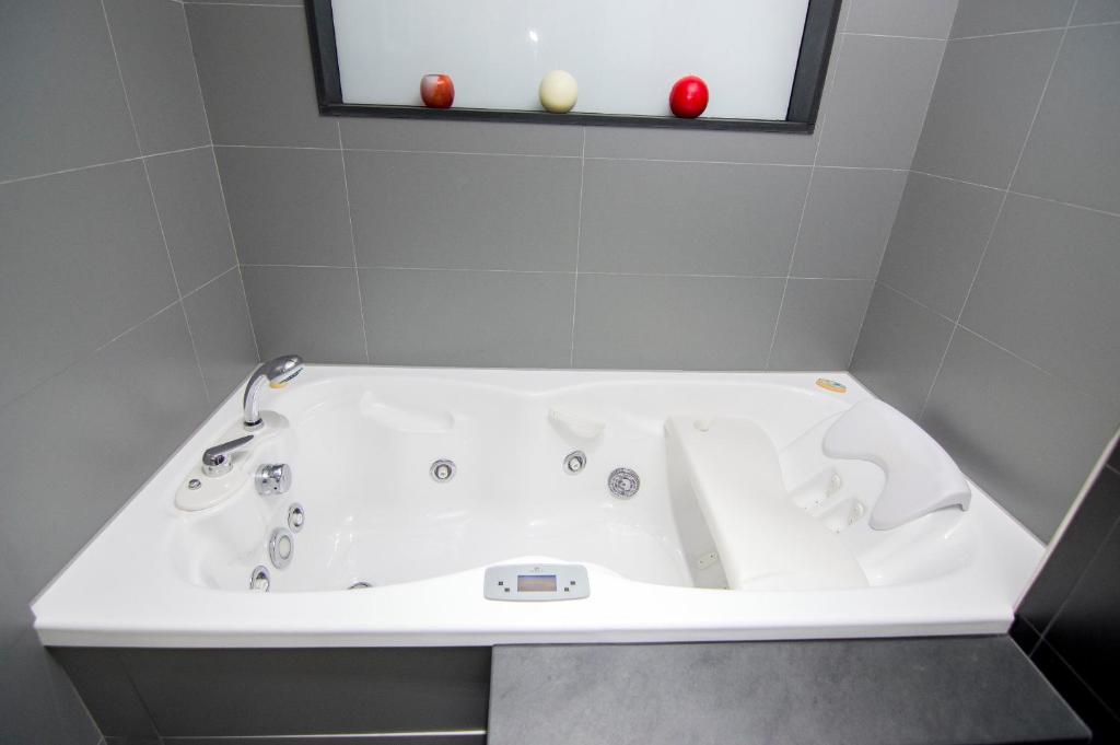 Jacuzzi Bolsa Centro, Apartamentos Living Sur Cádiz Jacuzzi Bolsa Centro, Apartamentos Living Sur Cádiz