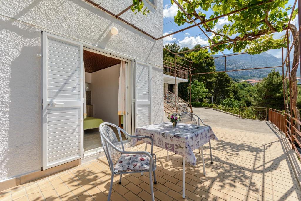 Balkón nebo terasa v ubytování Rooms Sani