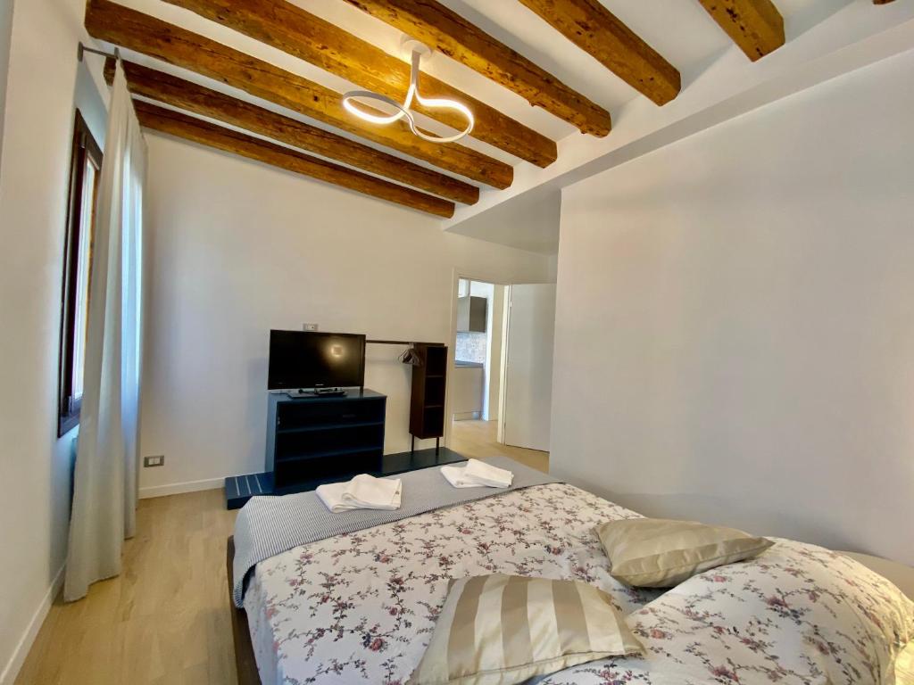 Suite House new apartments wi fi Venice island - Resim 13