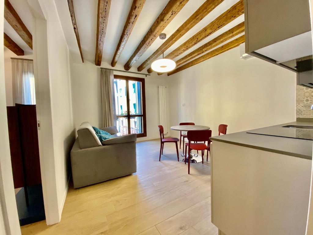 Suite House new apartments wi fi Venice island - Resim 33