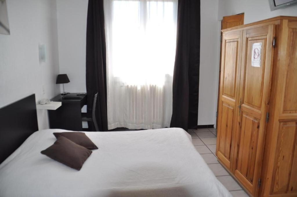 Hôtel Saint George - Resim 7